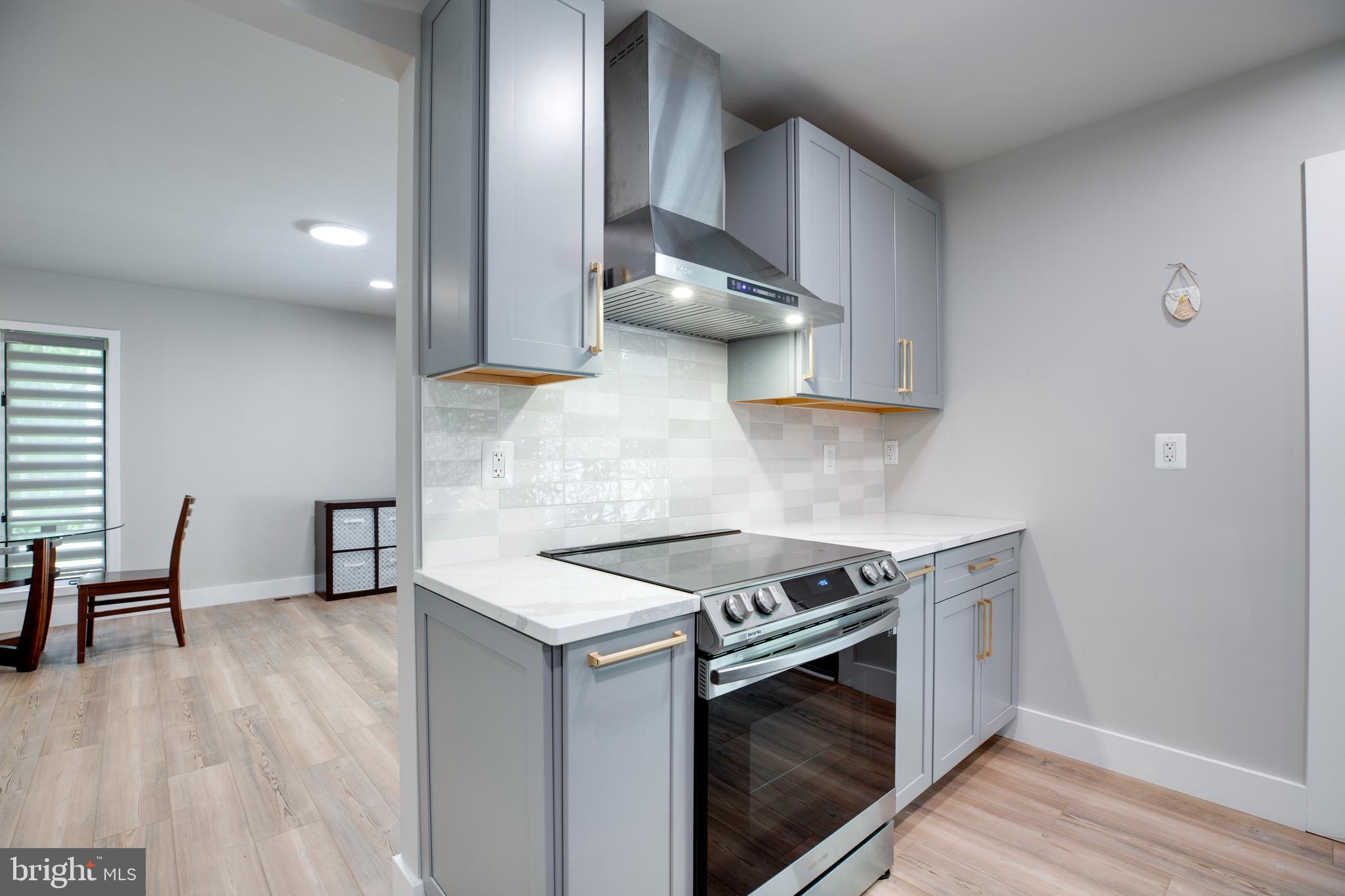 BONNIE BRAE - Residential Lease