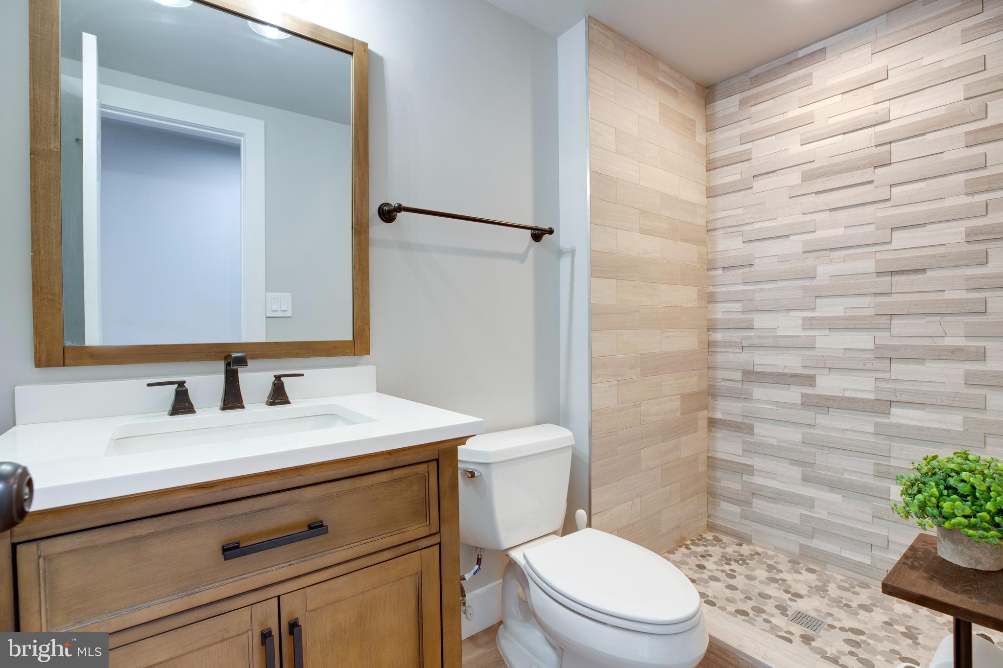 BONNIE BRAE - Residential Lease