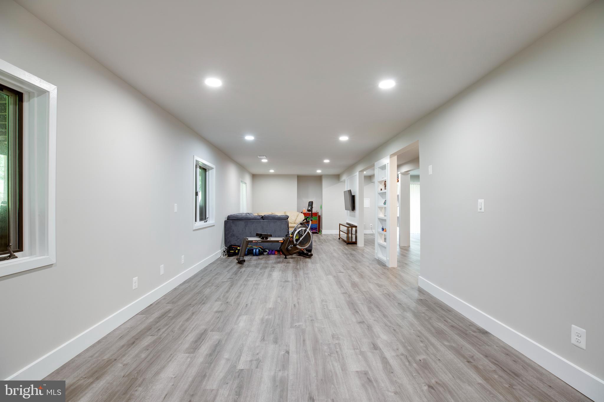 BONNIE BRAE - Residential Lease