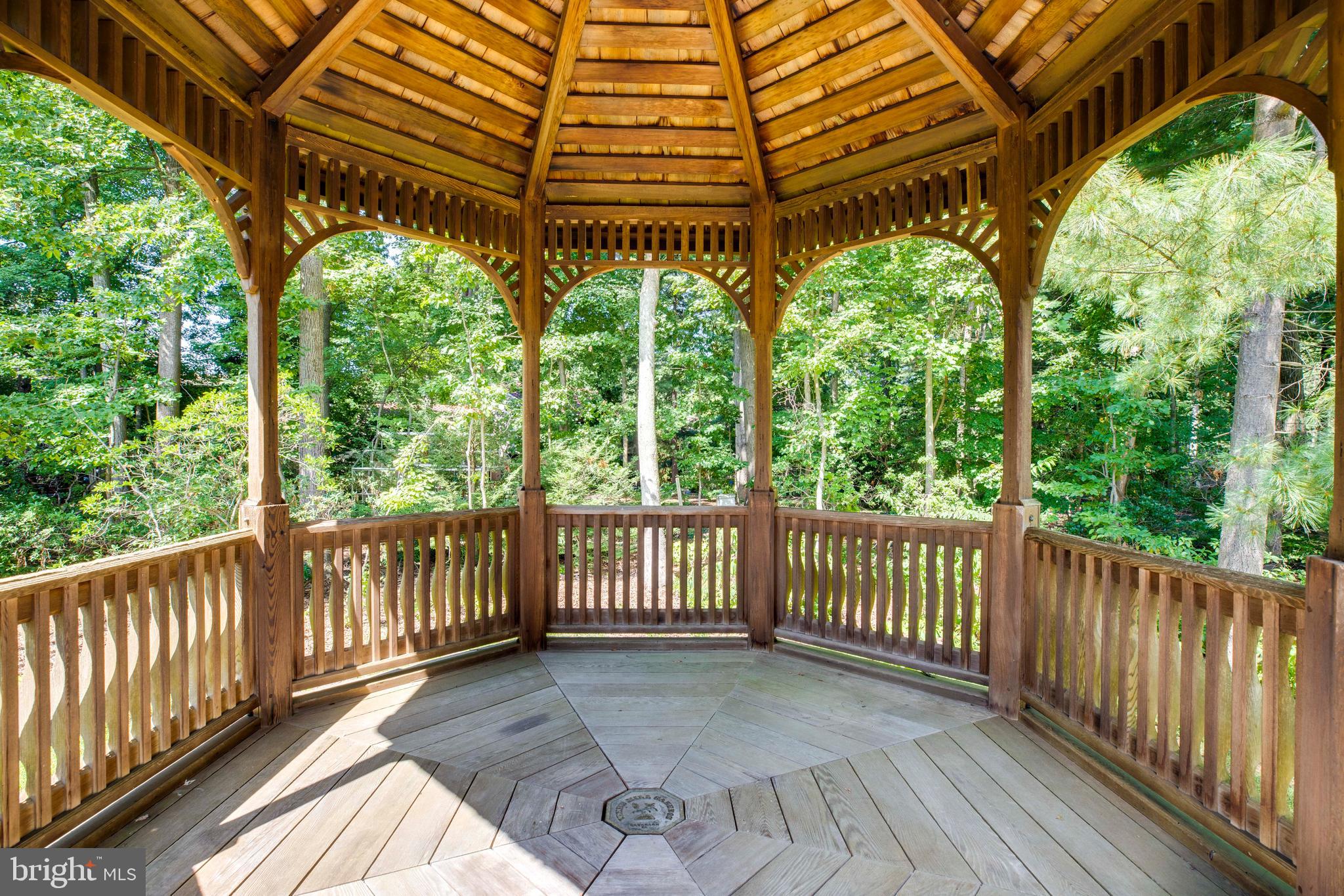 BONNIE BRAE - Residential Lease