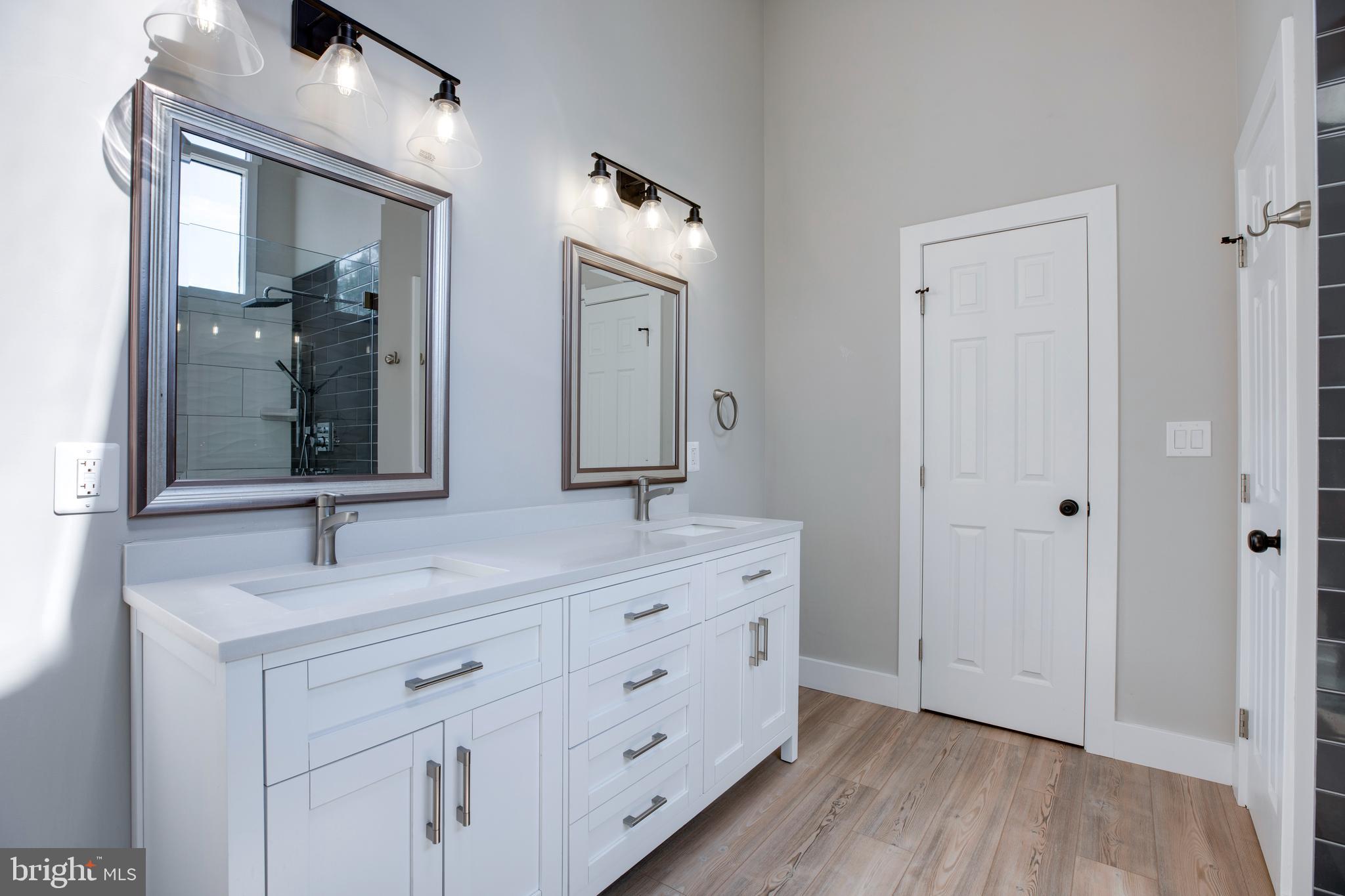 BONNIE BRAE - Residential Lease