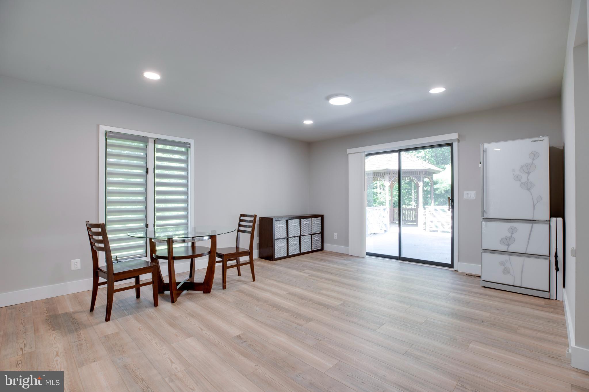 BONNIE BRAE - Residential Lease