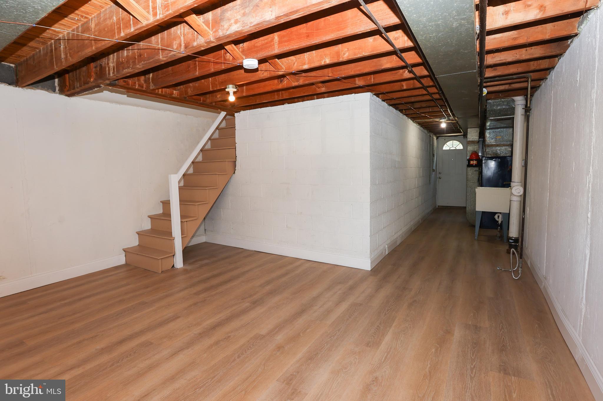 WALNUT HILL - Residential