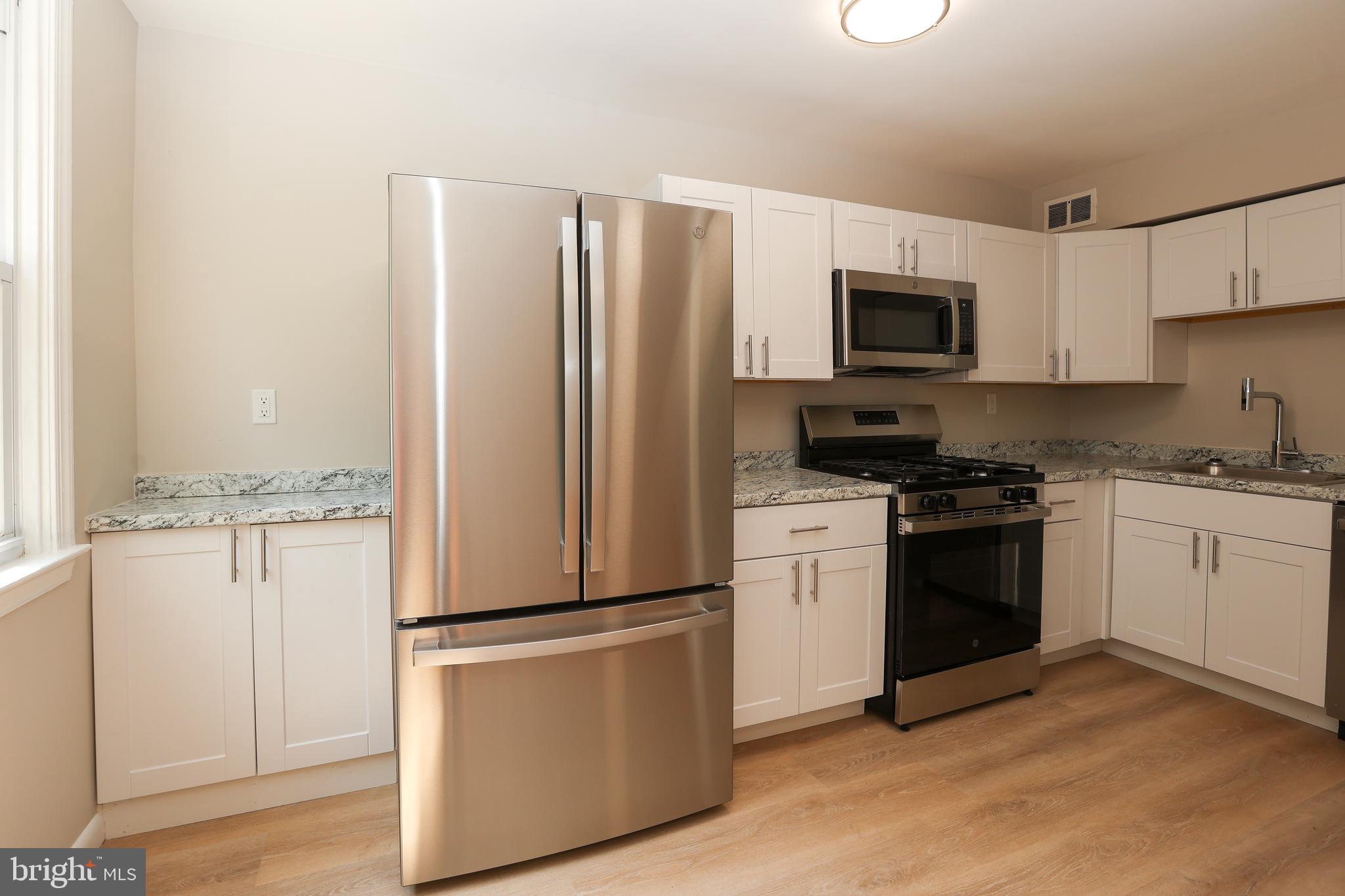 WALNUT HILL - Residential