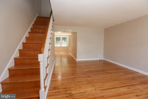 Townhouse For Sale - 607 Briarcliff Road<br/> Delaware County, UPPER DARBY, PA 19082