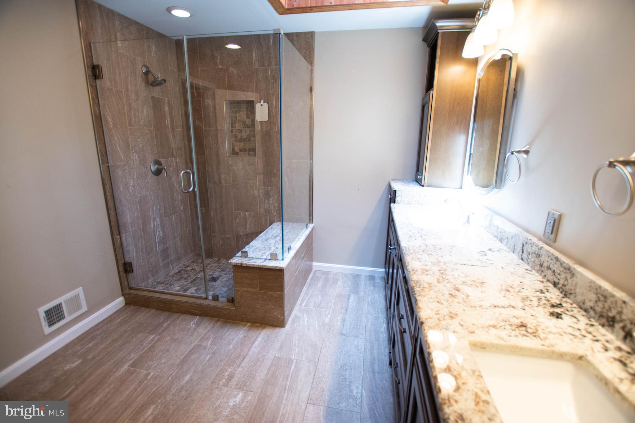 ASHBURN FARM - Residential Lease