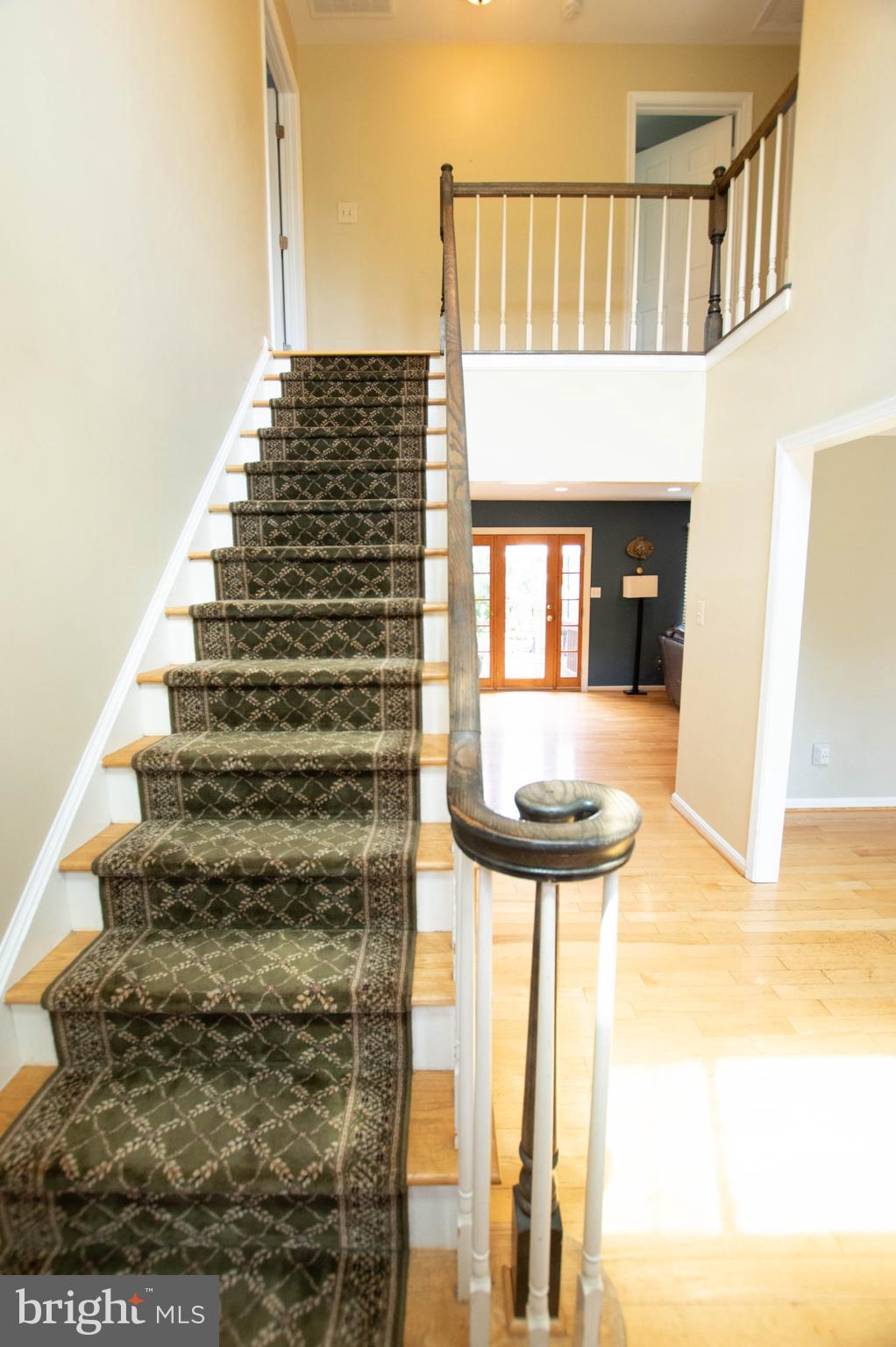 ASHBURN FARM - Residential Lease