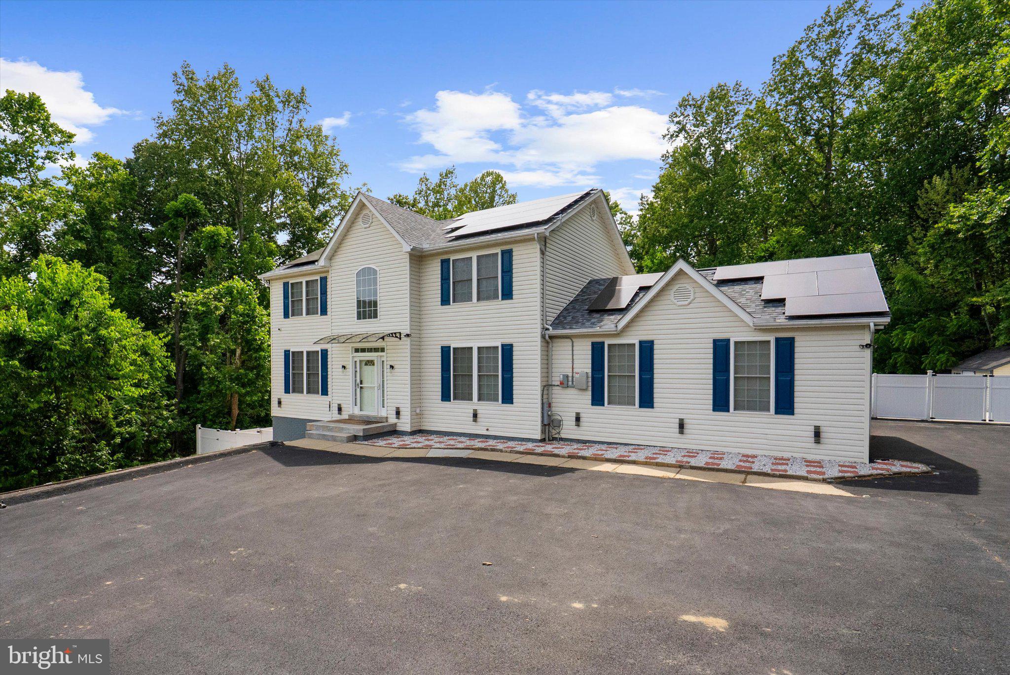 2135 FIREBERRY COURT