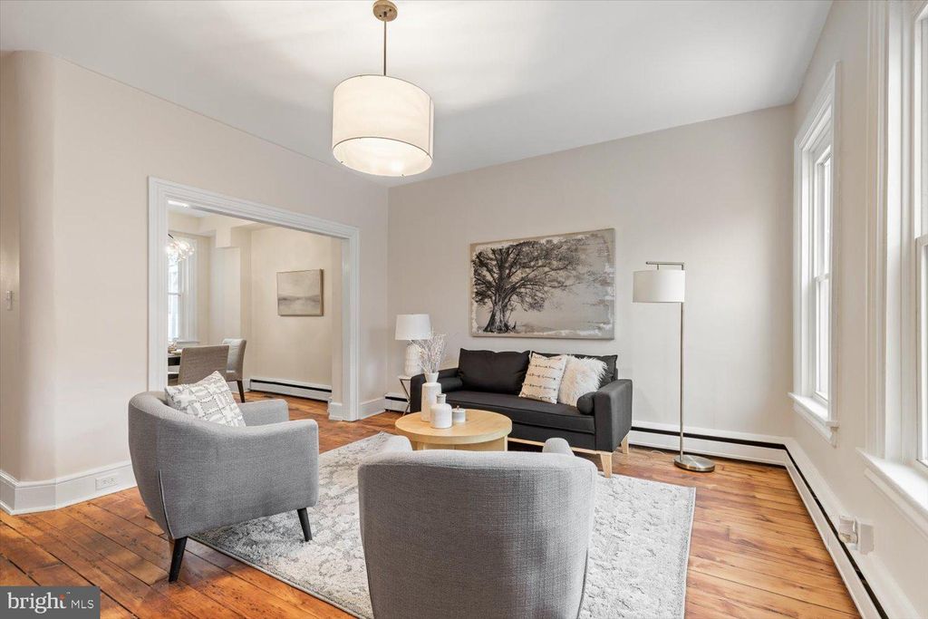 Photo of 504 W LEMON ST, LANCASTER, PA 17603 (MLS # PALA2029128)