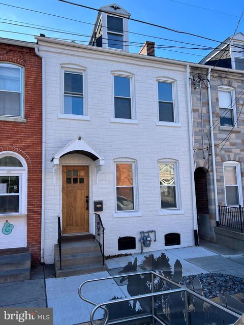 Photo of 504 W LEMON ST, LANCASTER, PA 17603 (MLS # PALA2029128)