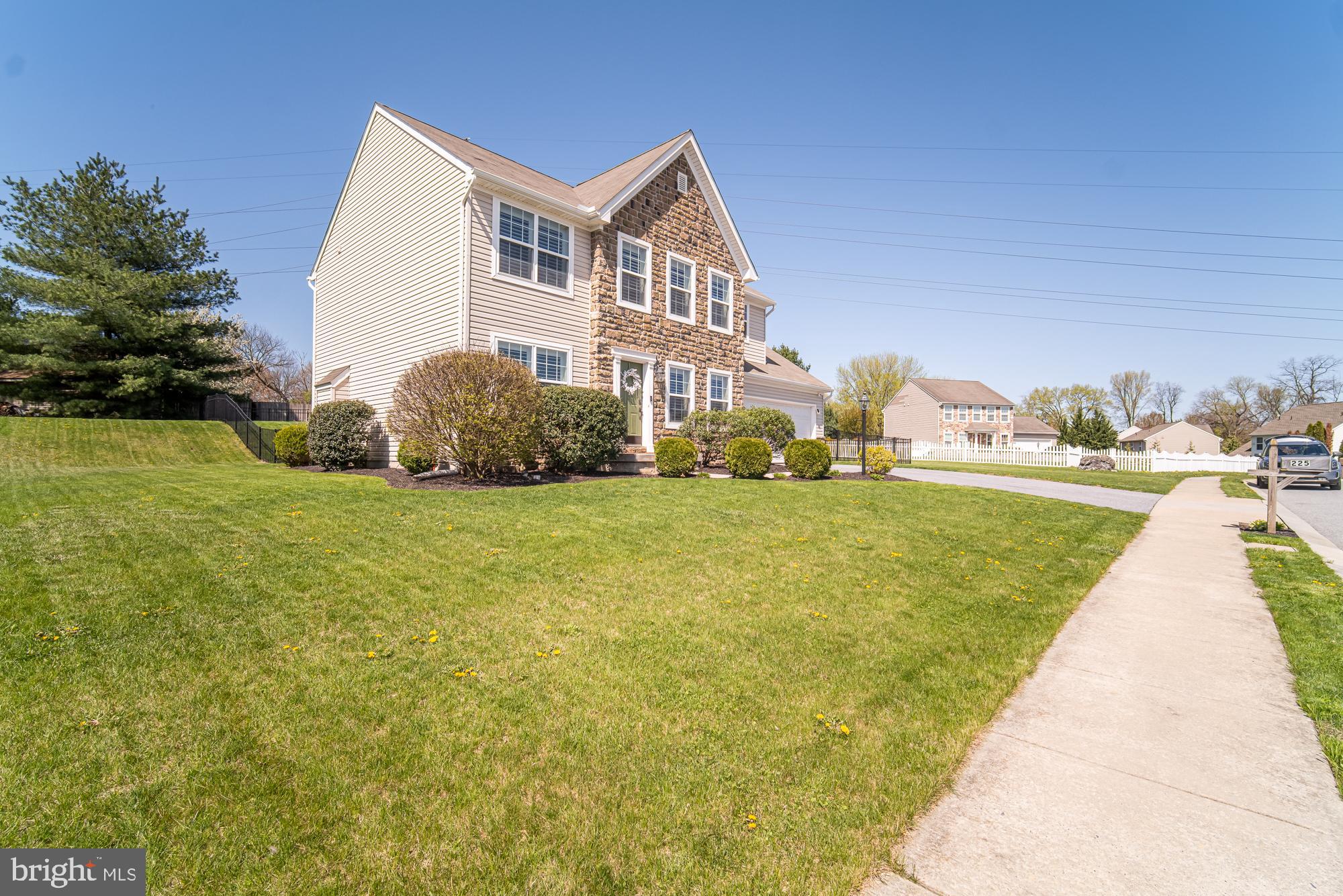 FALLS AT OLDE MILL - Residential