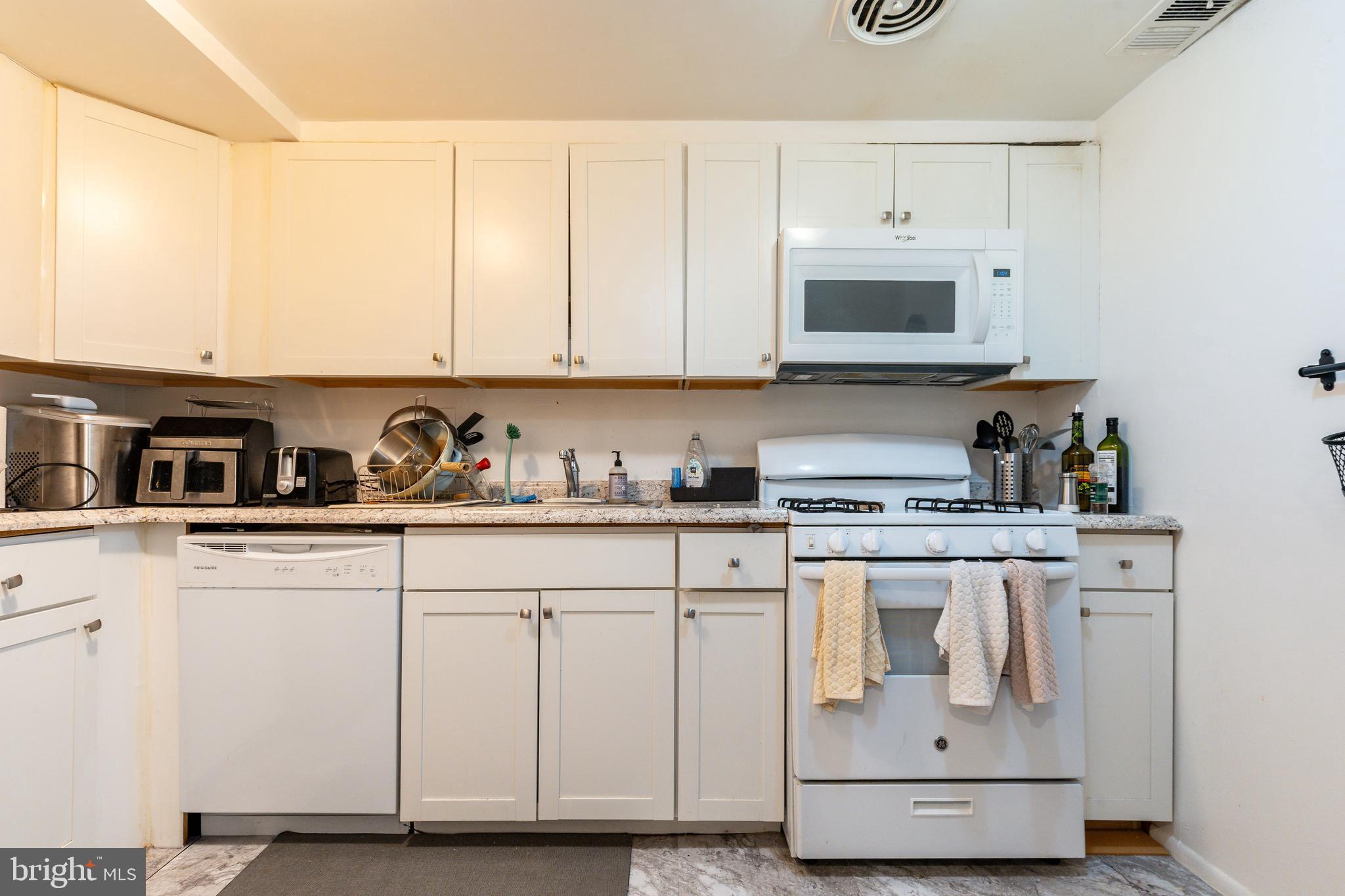 WASHINGTON SQ WEST - Commercial Sale