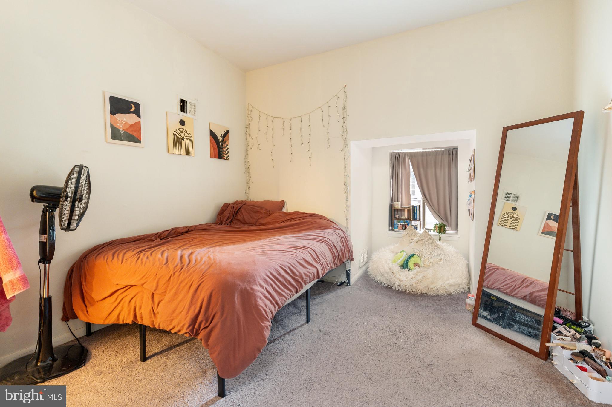 WASHINGTON SQ WEST - Commercial Sale