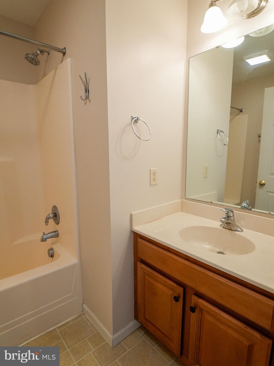 MAPLE GLEN - Residential