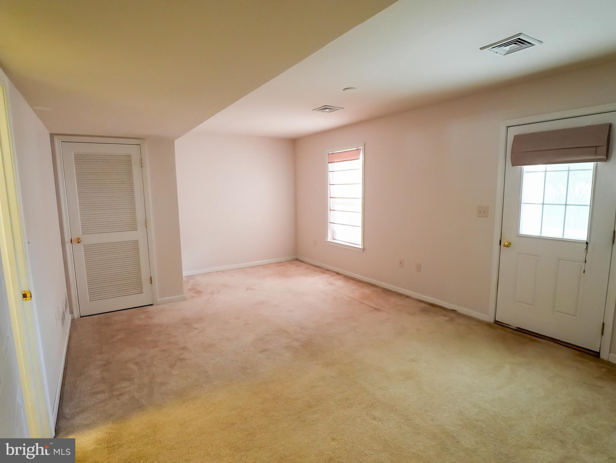 MAPLE GLEN - Residential