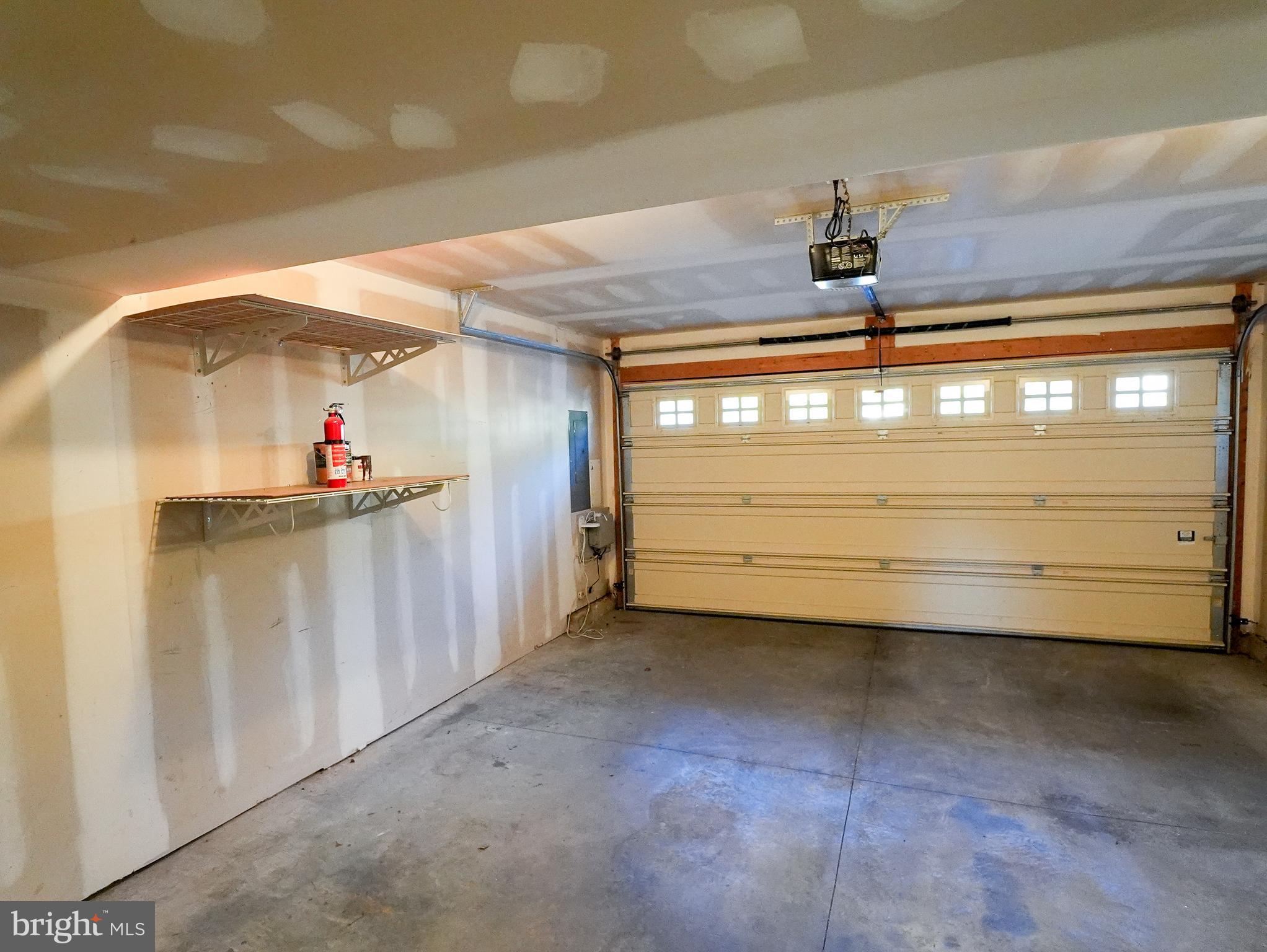 MAPLE GLEN - Residential