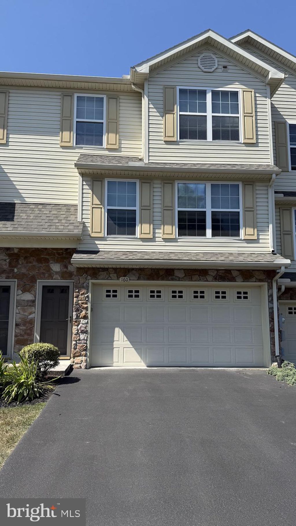 Photo of 160 Mapleton Drive, HARRISBURG, PA 17112 (MLS # PADA2049420)