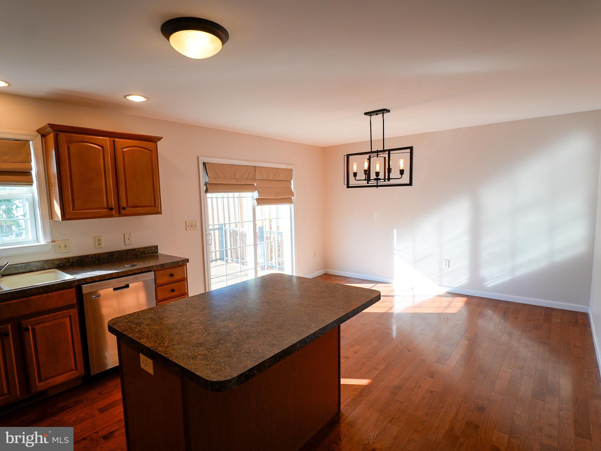 MAPLE GLEN - Residential