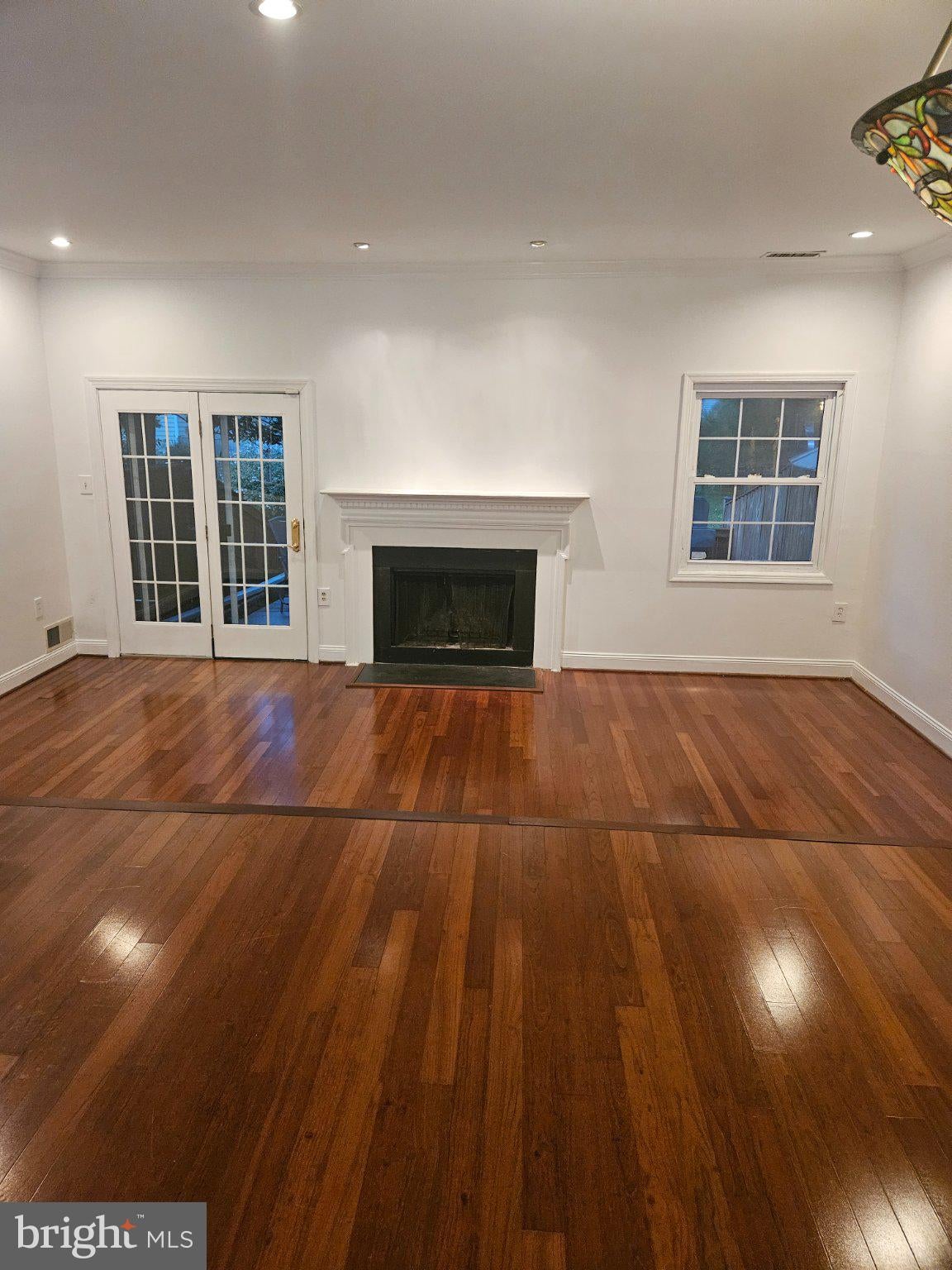 9927 BLAKE LANE