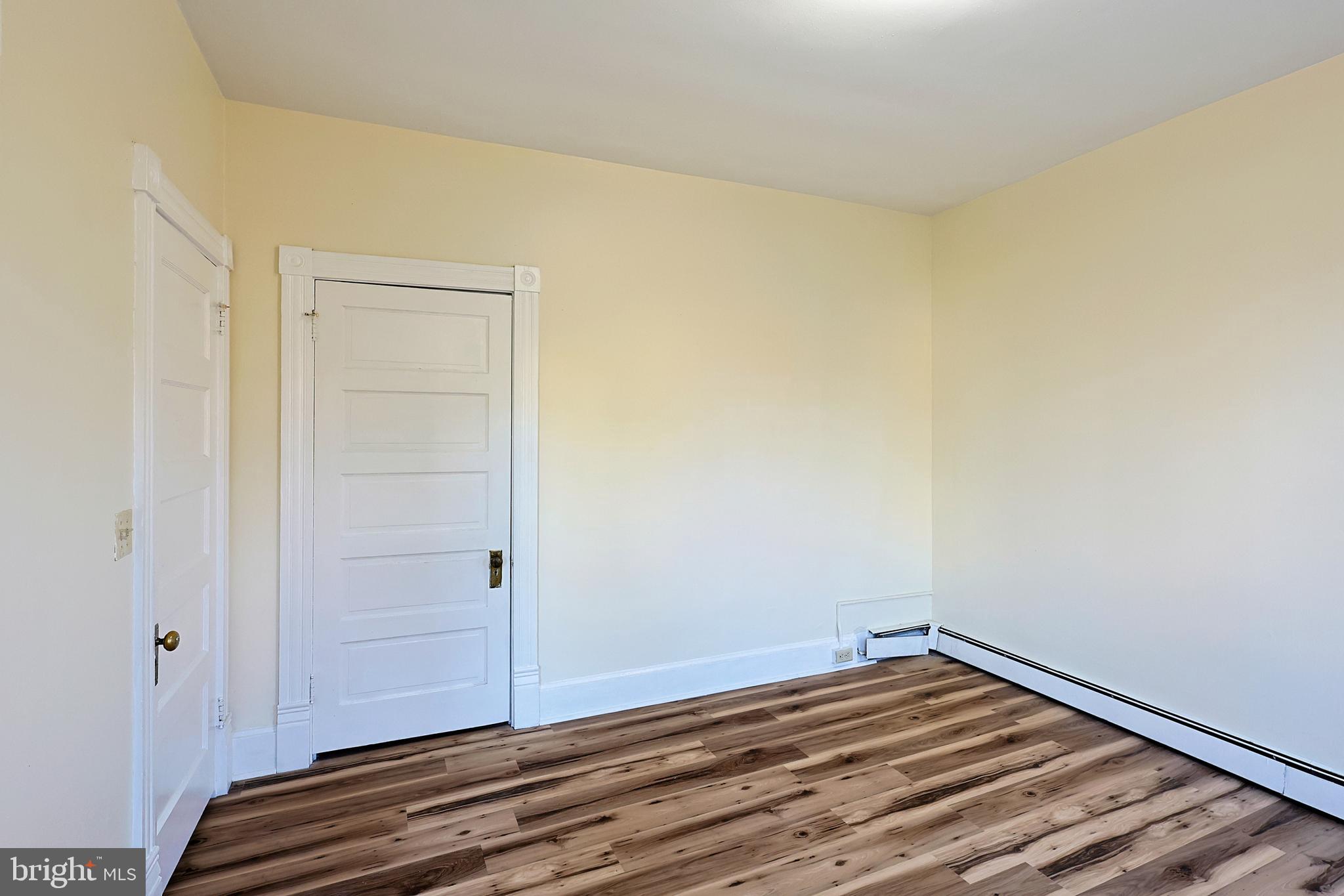 WEST SIDE - Residential