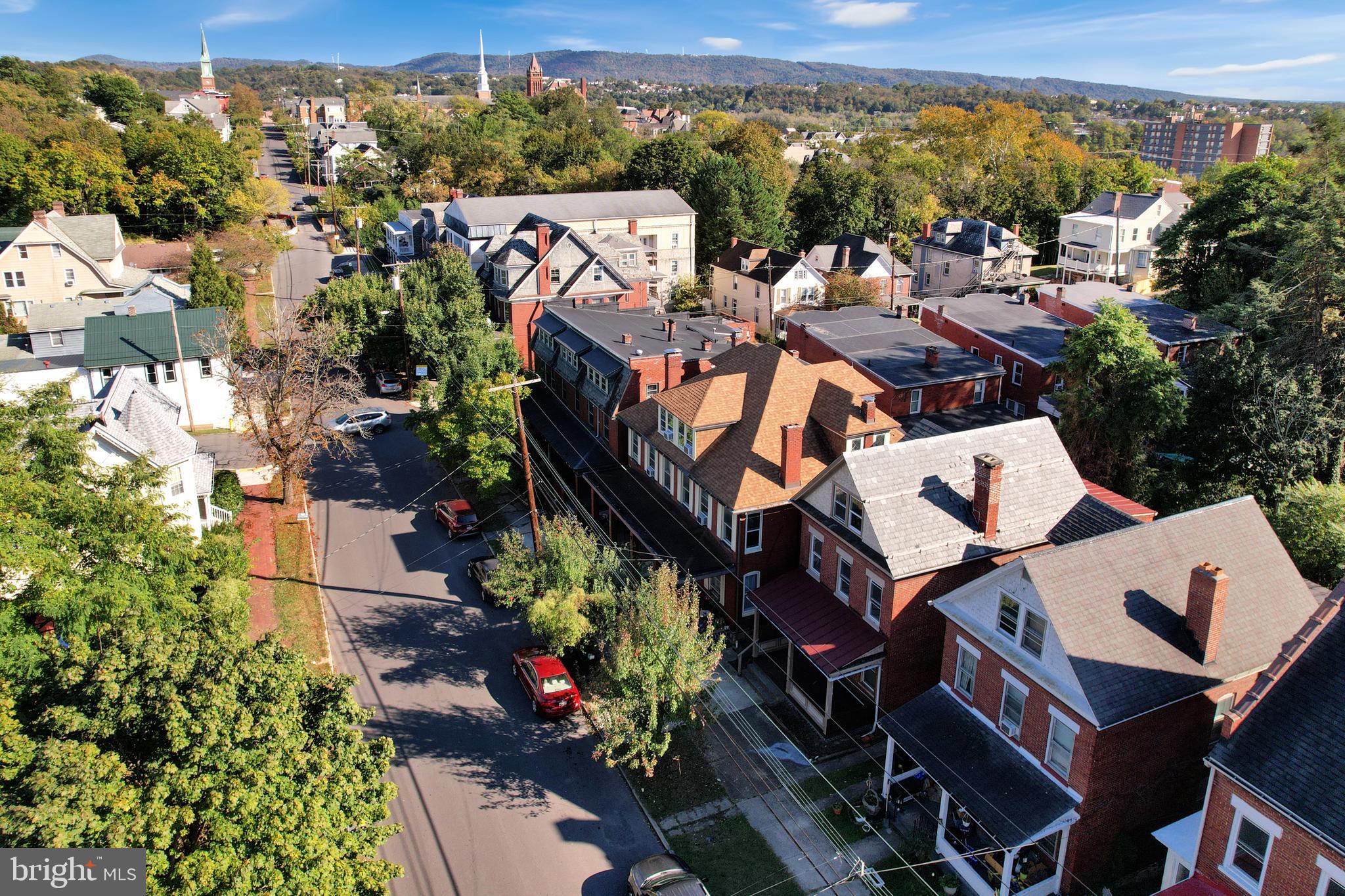 WEST SIDE - Residential