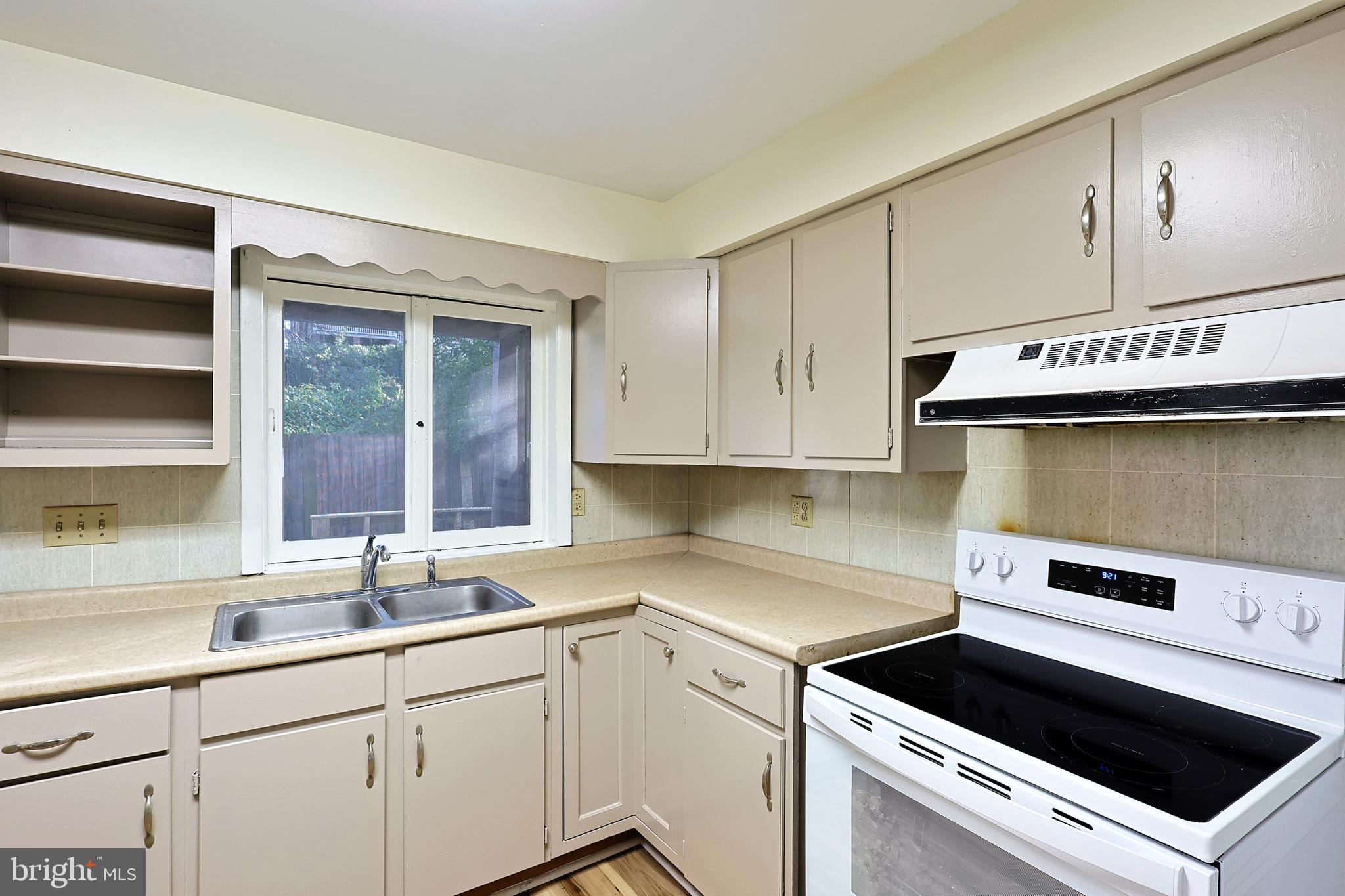 WEST SIDE - Residential