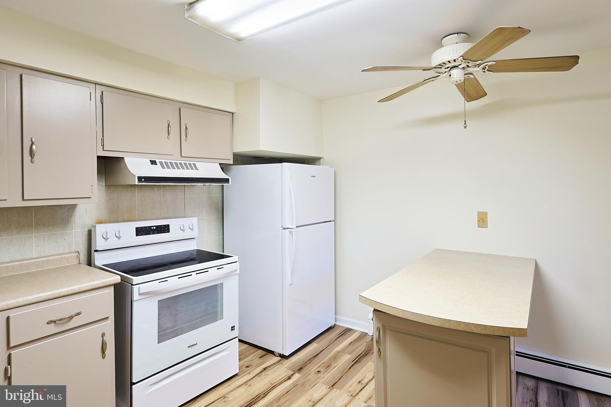 WEST SIDE - Residential