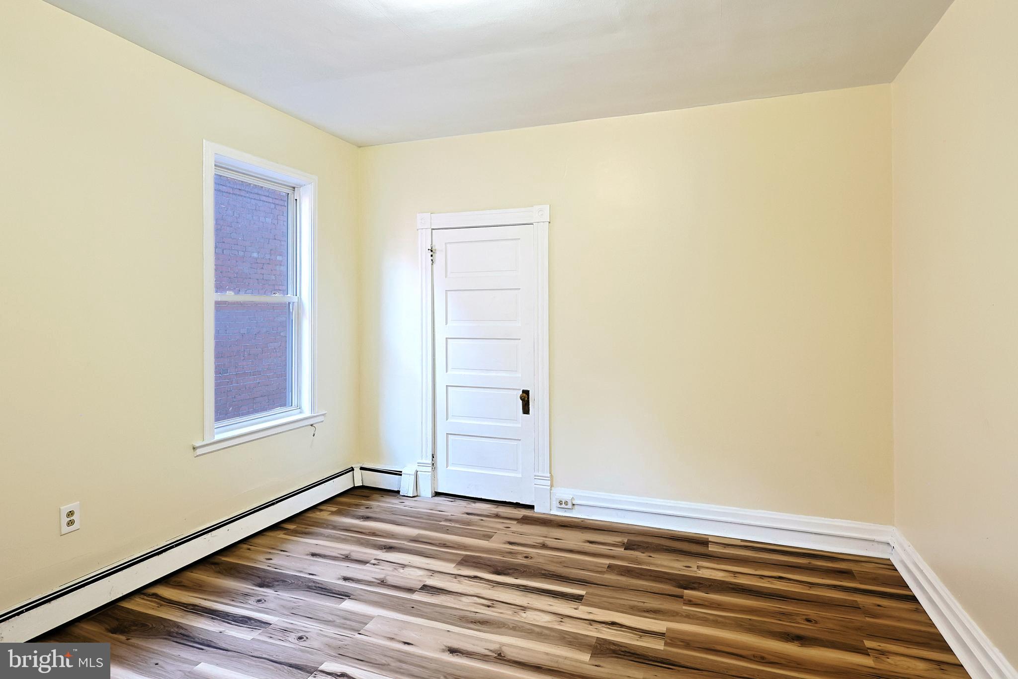 WEST SIDE - Residential