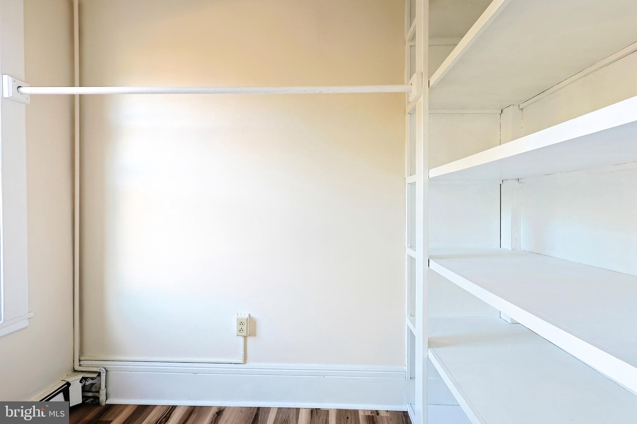 WEST SIDE - Residential