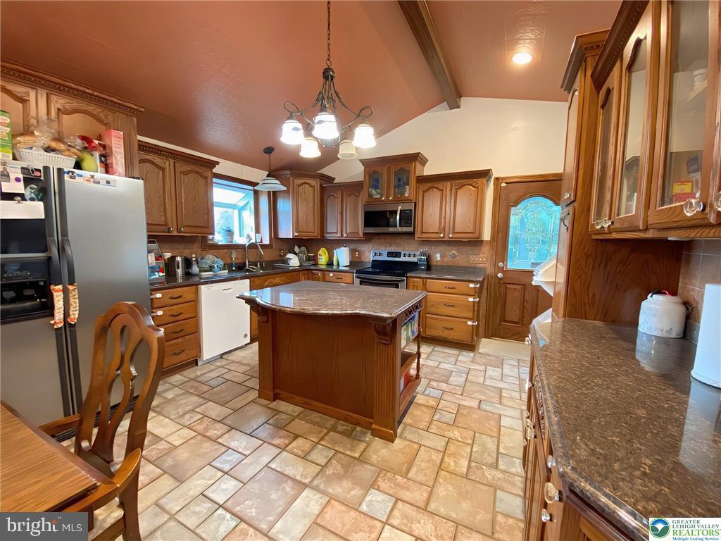 BIRCHWOOD FARMS - Residential