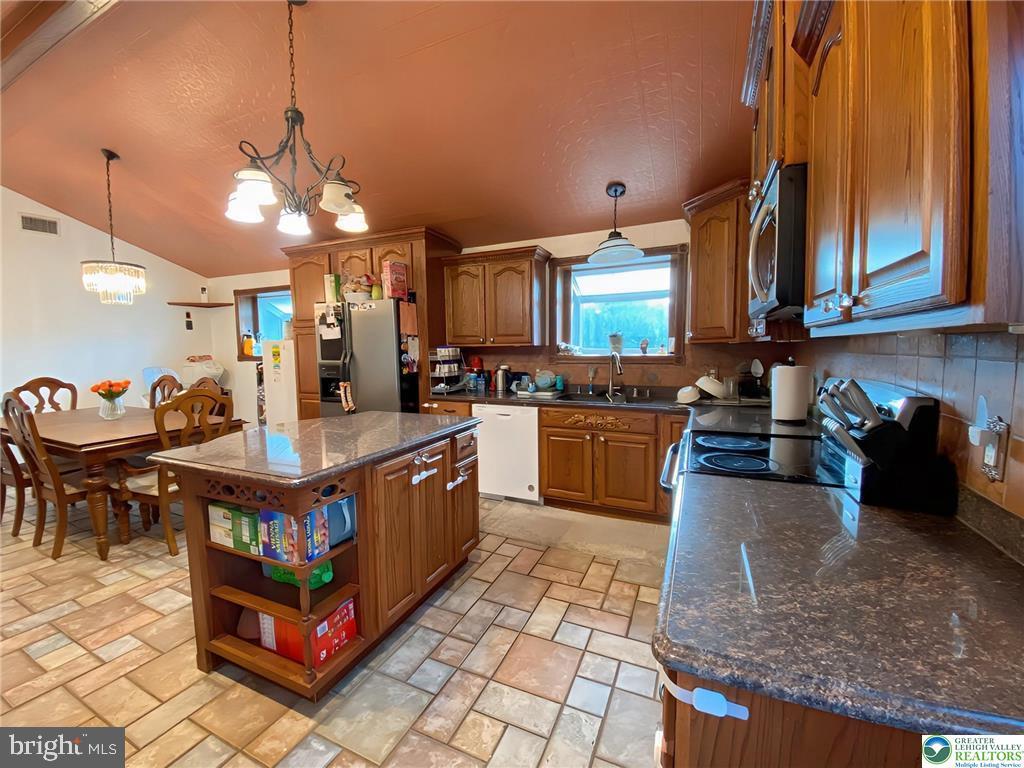 BIRCHWOOD FARMS - Residential