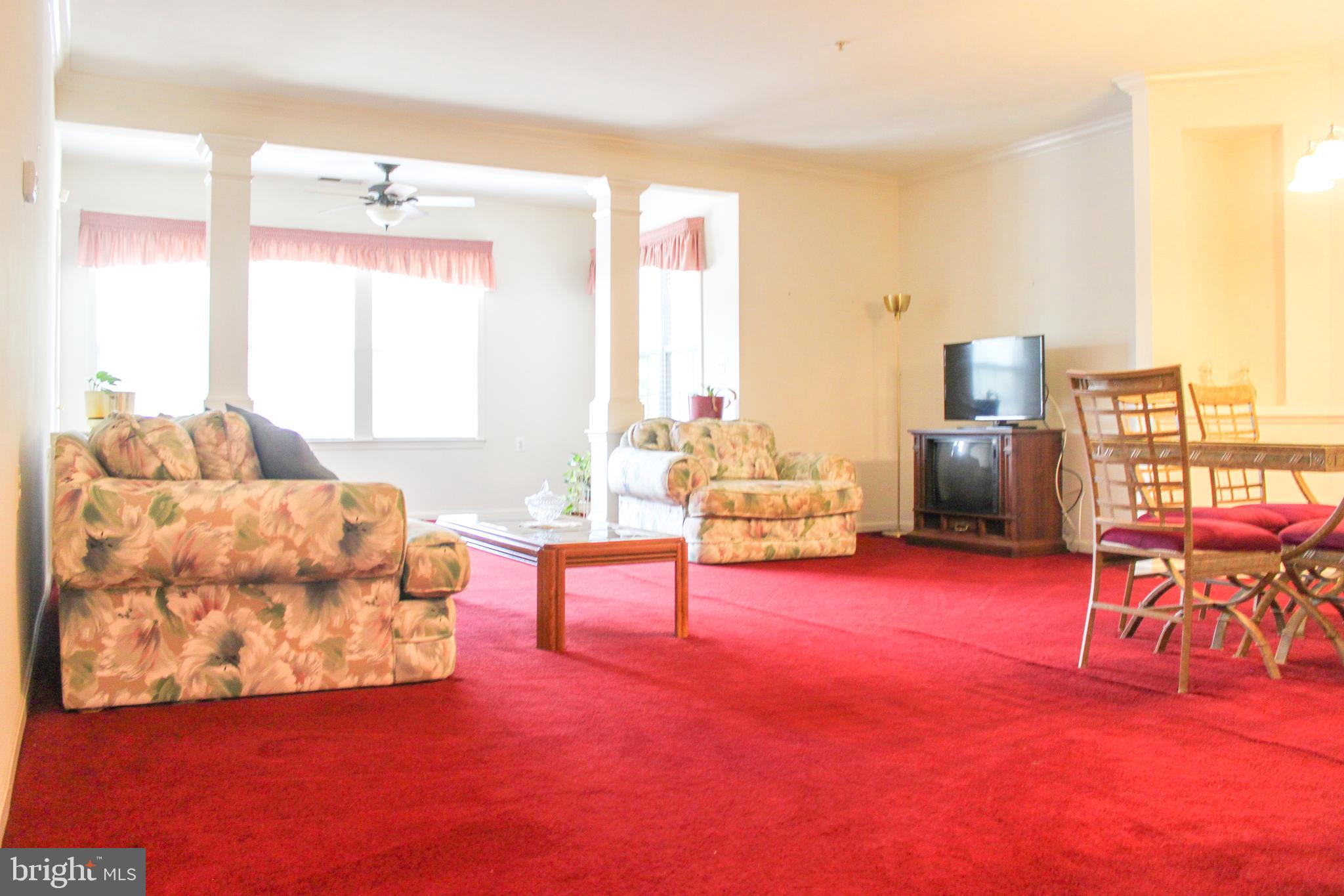 CAMERON GROVE CONDO 1> - Residential