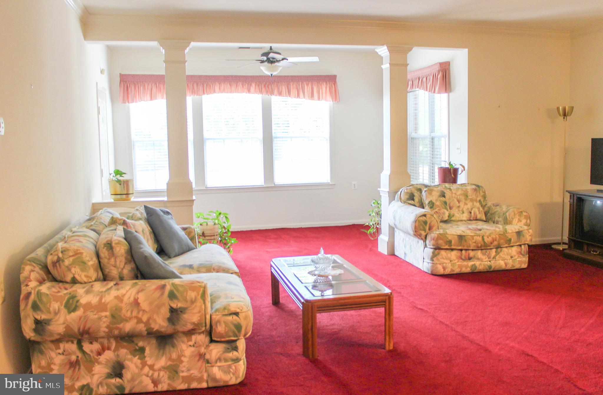 CAMERON GROVE CONDO 1> - Residential