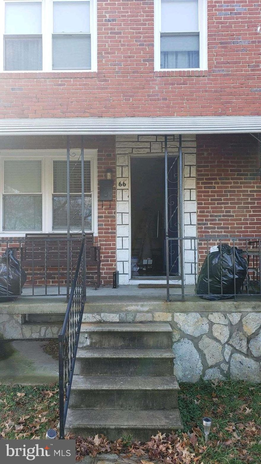 Lovingly maintained 2 bedrooms & bath, basement, spacious back-yard for entertaining and a 2 car parking pad.  Hardwood Floors throughout .  convenient to shopping, dining, entertainment, and access to 95.   Plus, a community park right across the street.   Home is move-in ready today!   Make an appointment.  See it today!