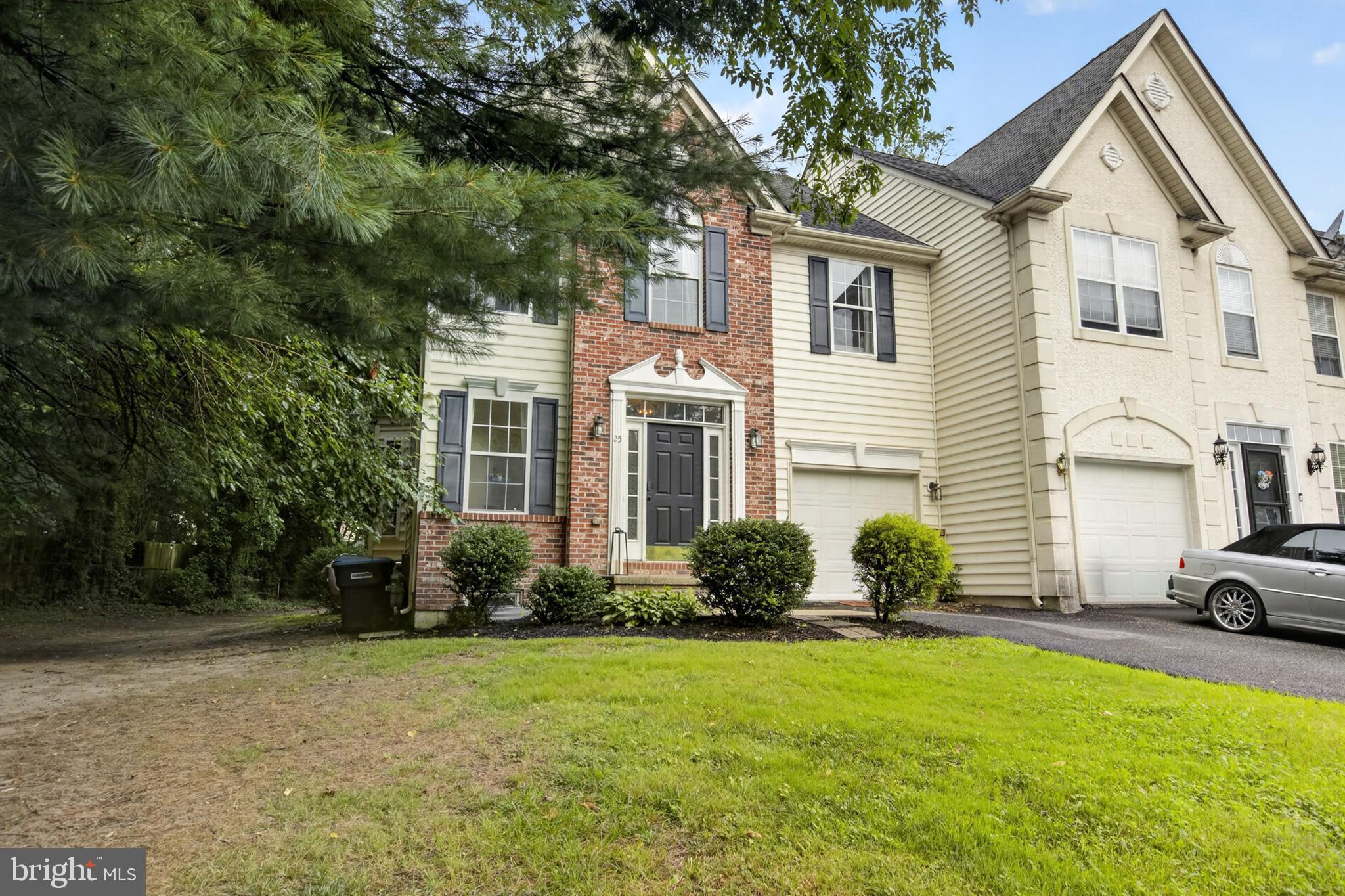 25 VAN BUREN COURT