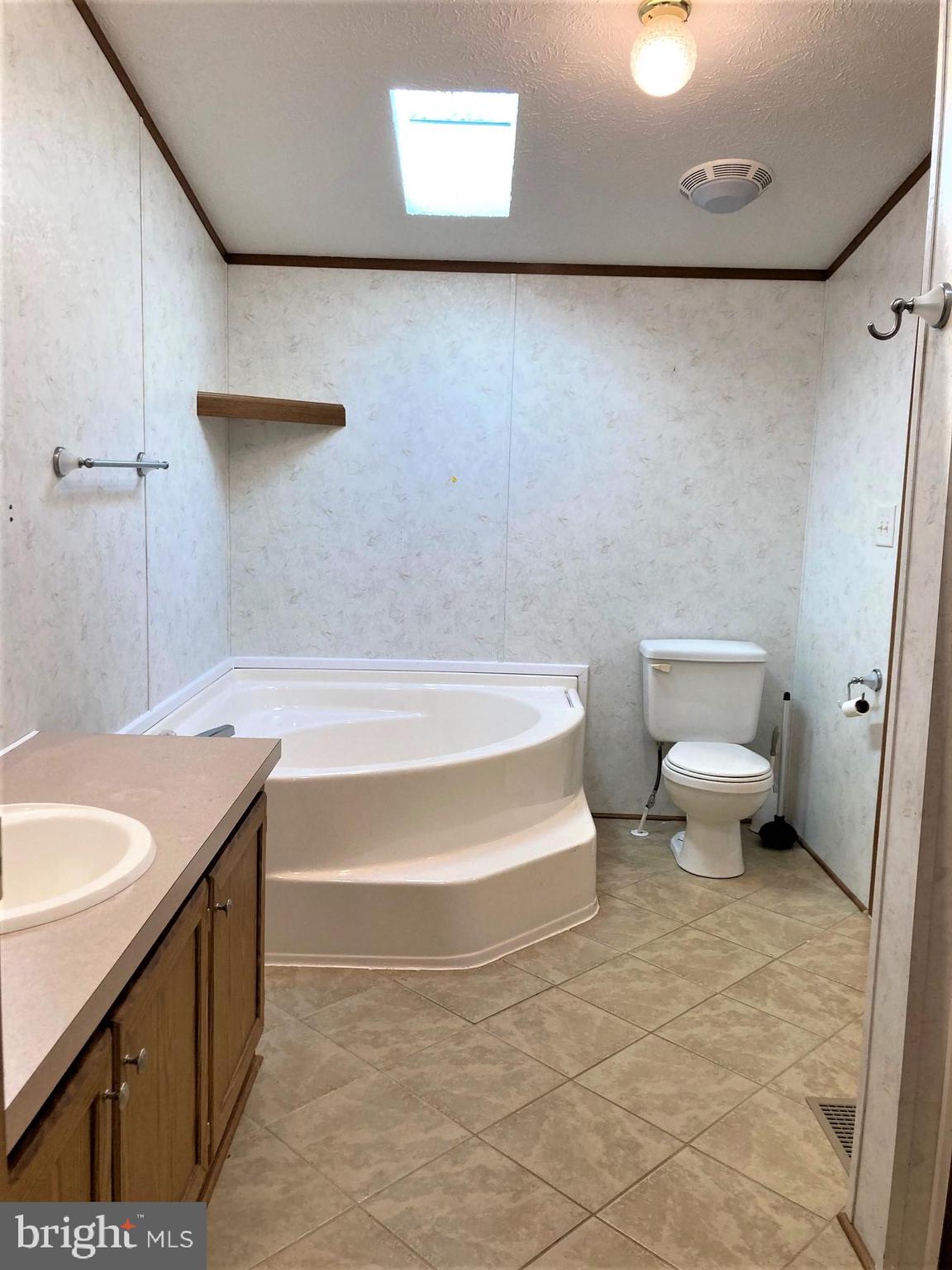 BOONES ESTATES - Residential