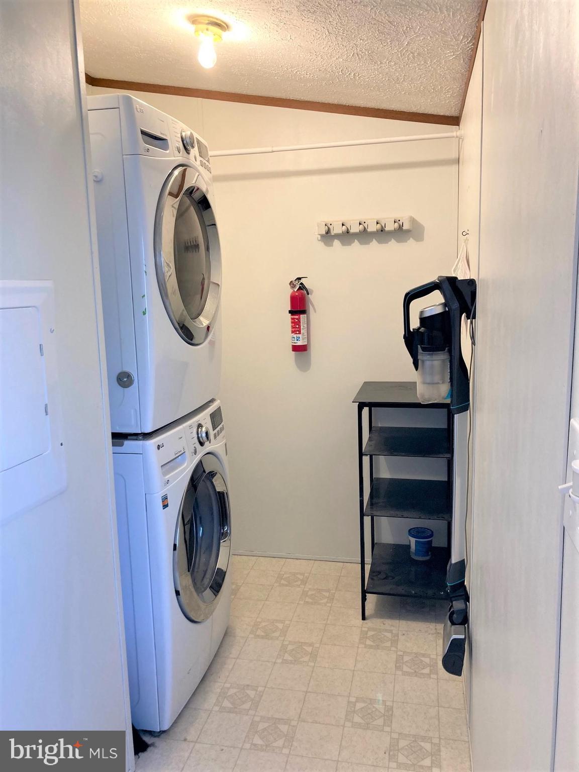 BOONES ESTATES - Residential