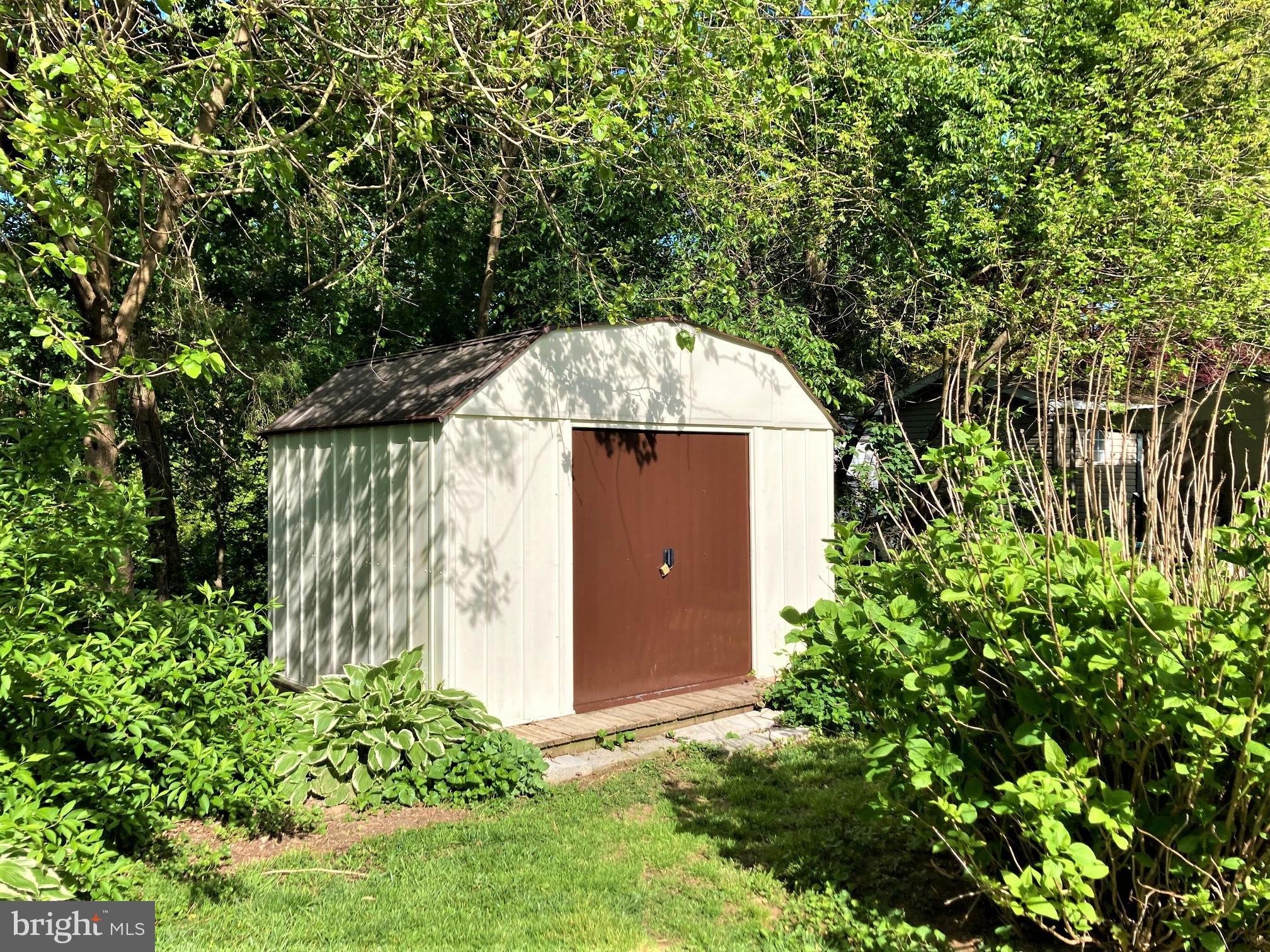 BOONES ESTATES - Residential