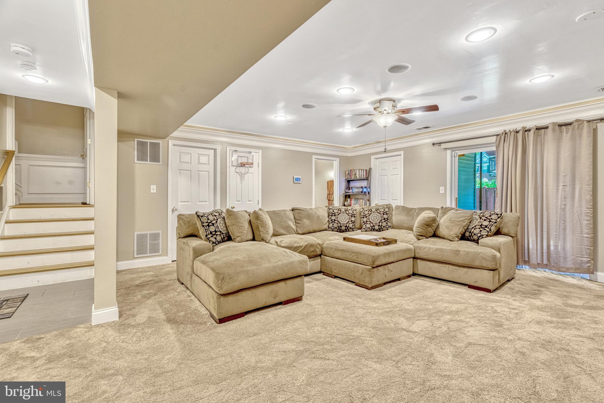 TOWNES AT FAIR LAKES GLEN - Residential Lease