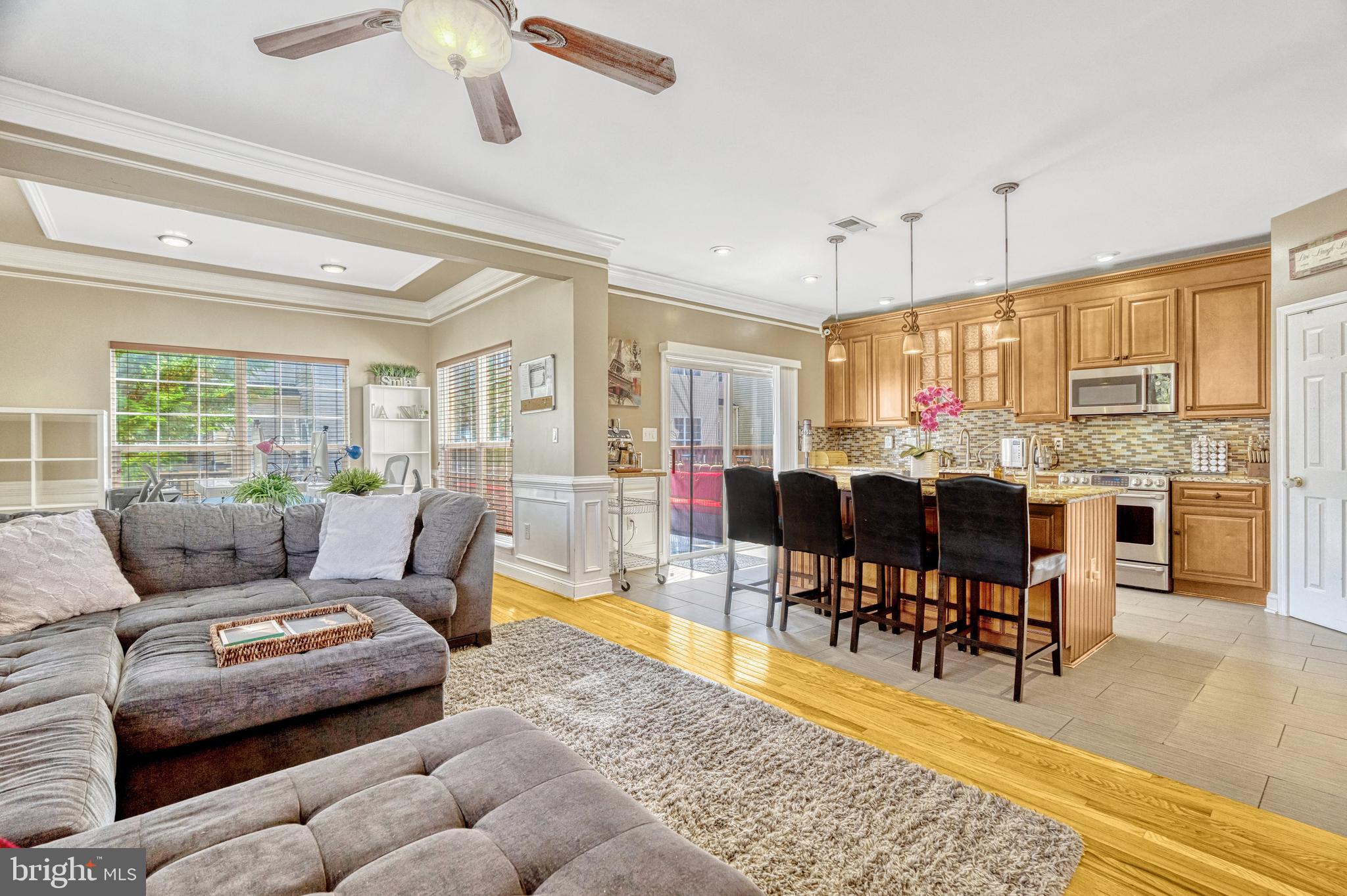 TOWNES AT FAIR LAKES GLEN - Residential Lease