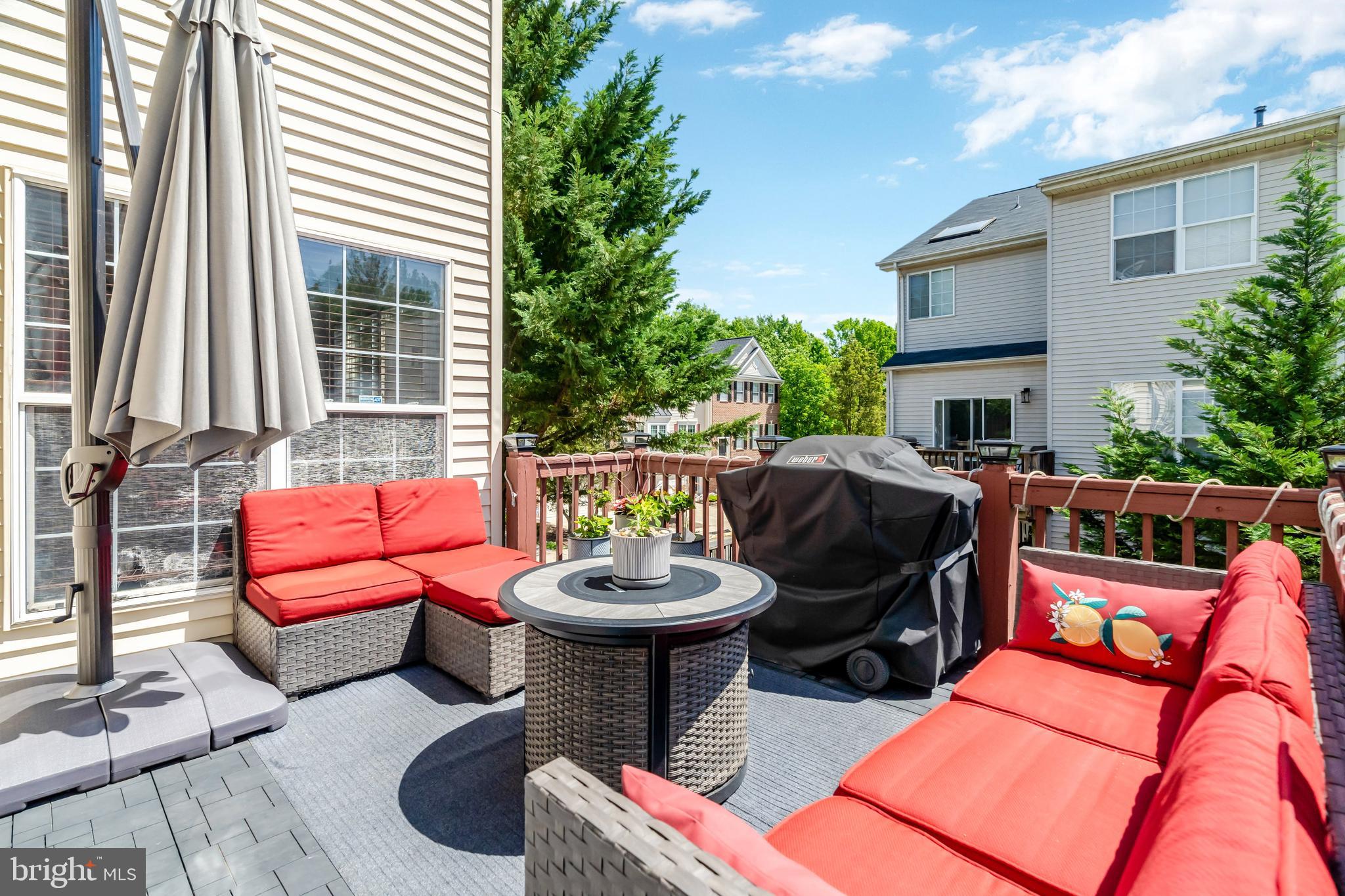 TOWNES AT FAIR LAKES GLEN - Residential Lease