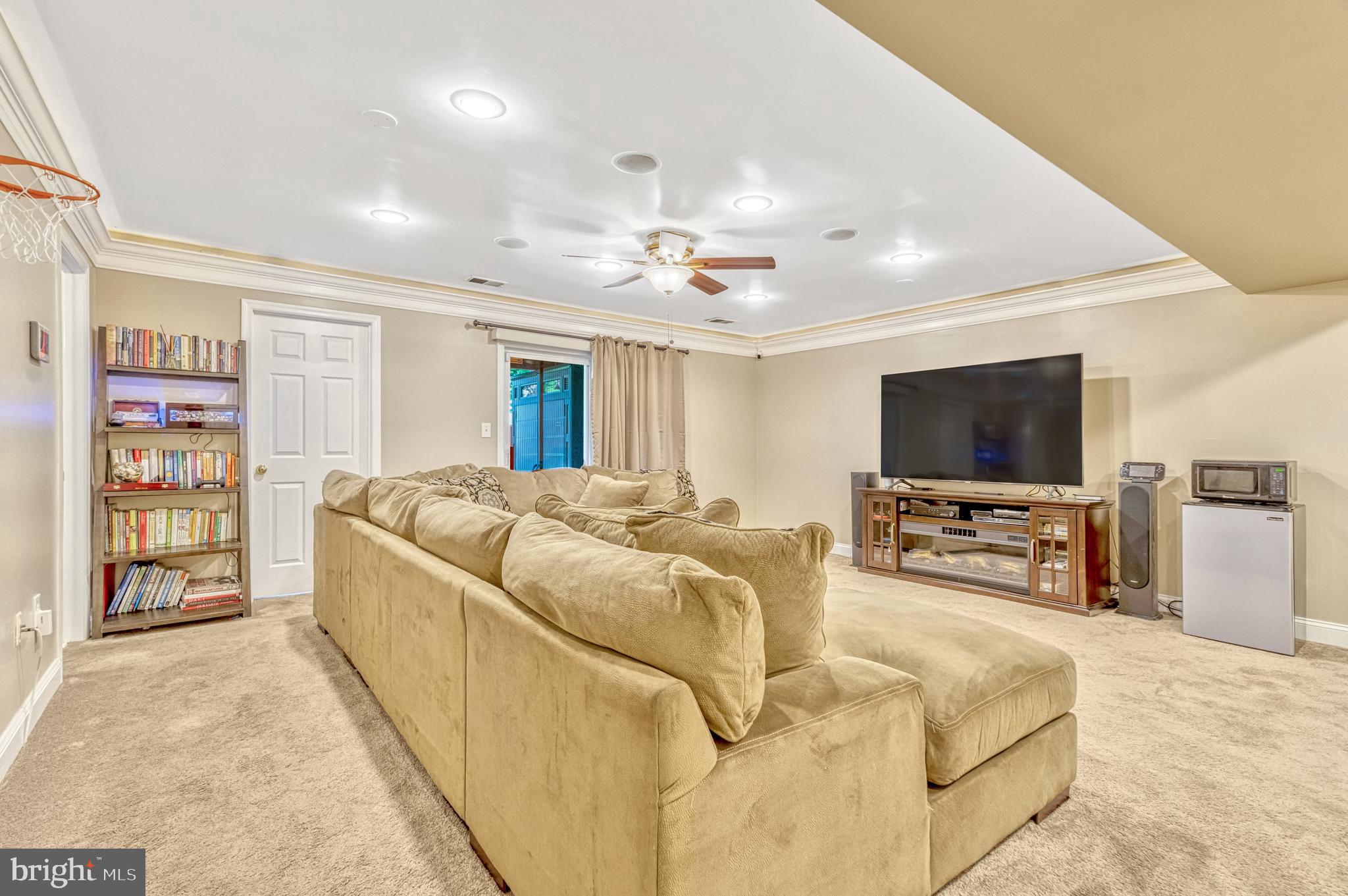 TOWNES AT FAIR LAKES GLEN - Residential Lease