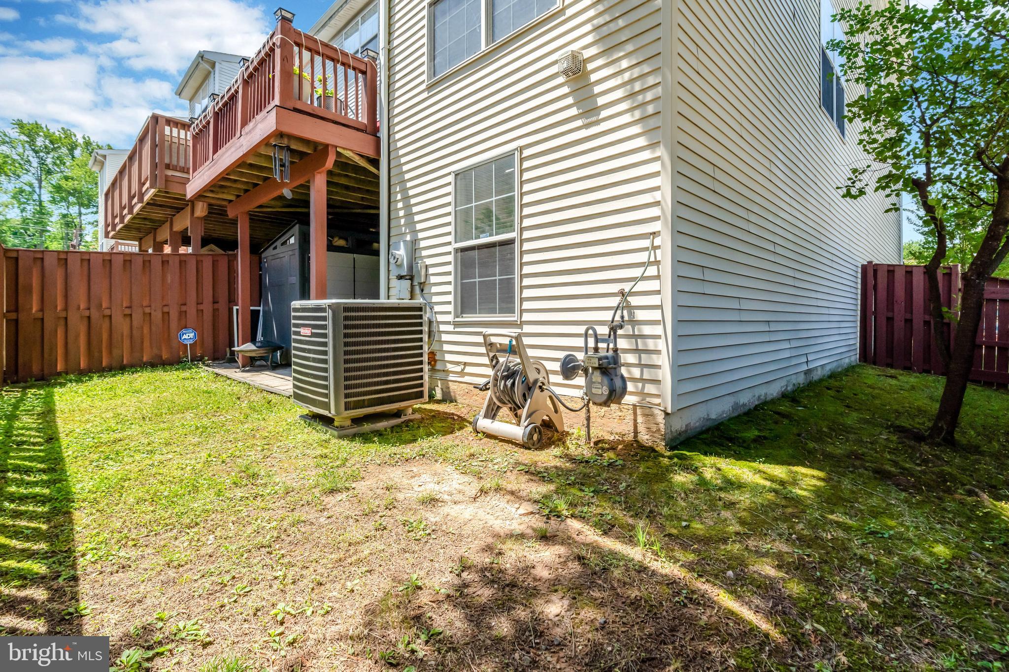 TOWNES AT FAIR LAKES GLEN - Residential Lease