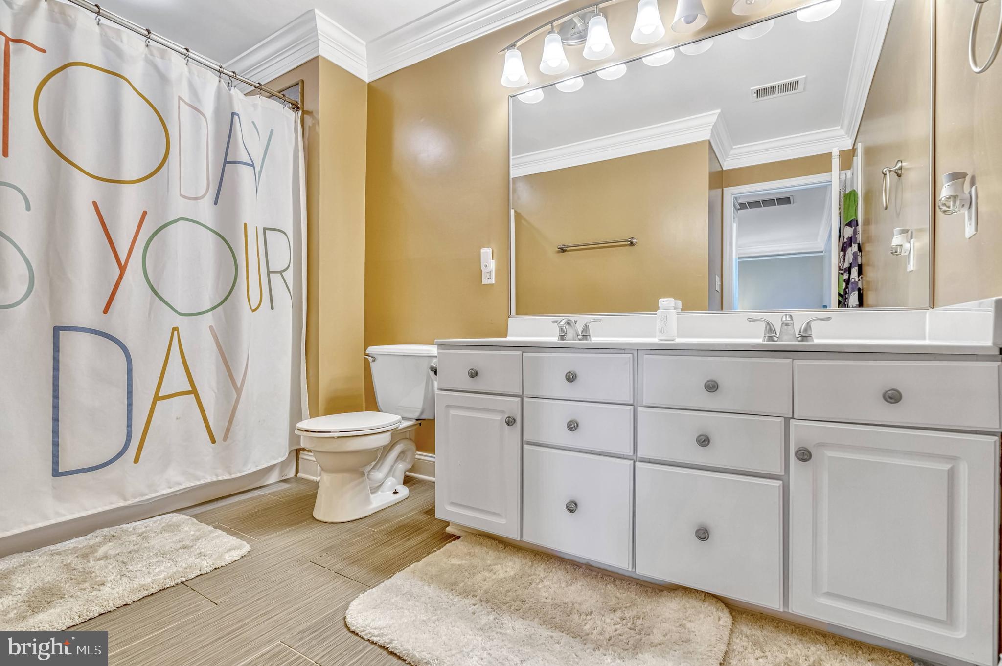 TOWNES AT FAIR LAKES GLEN - Residential Lease