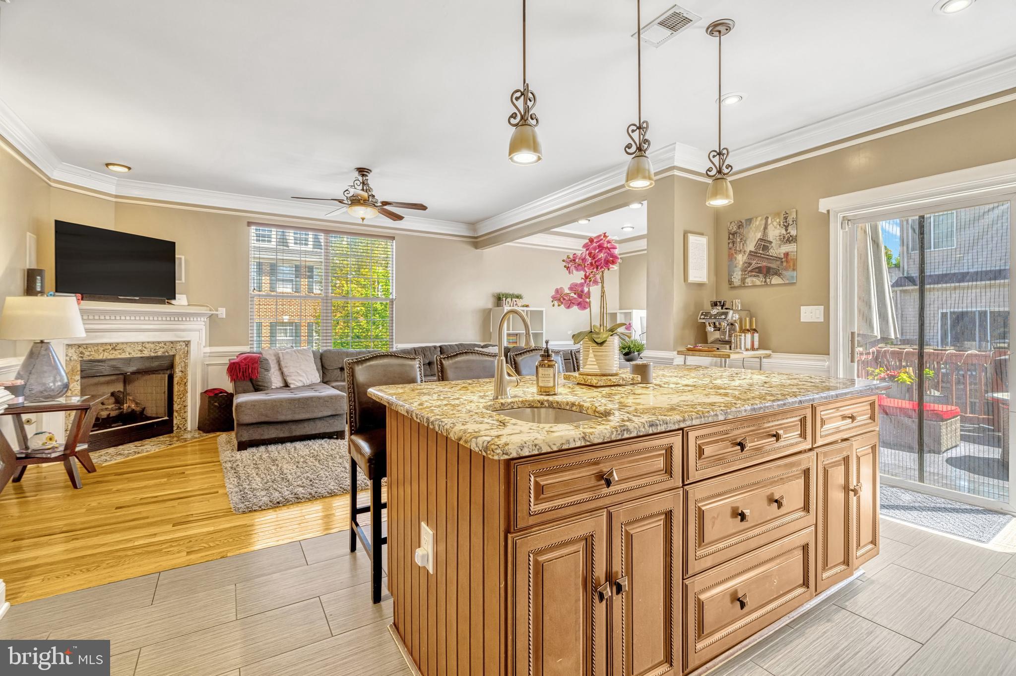 TOWNES AT FAIR LAKES GLEN - Residential Lease