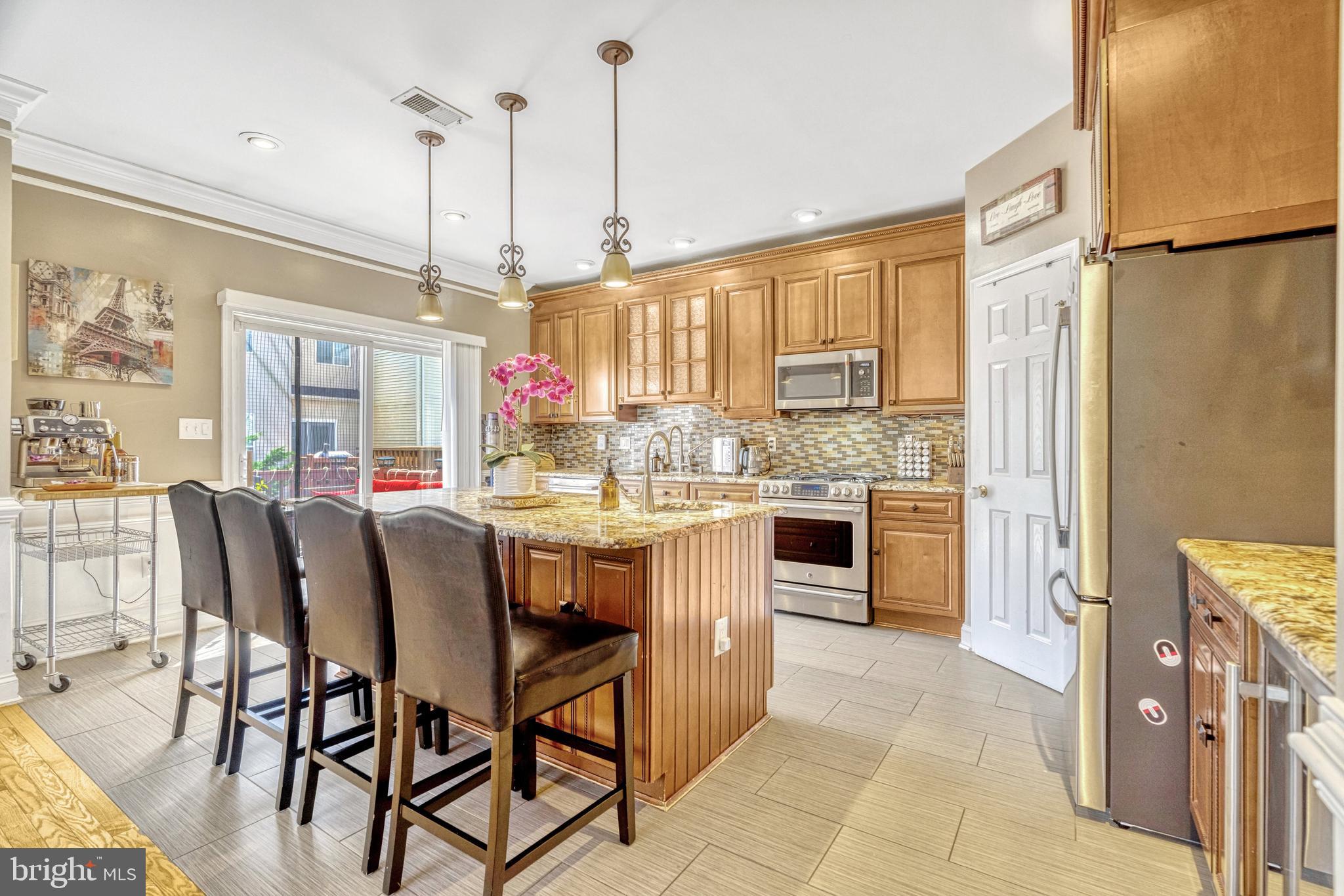 TOWNES AT FAIR LAKES GLEN - Residential Lease