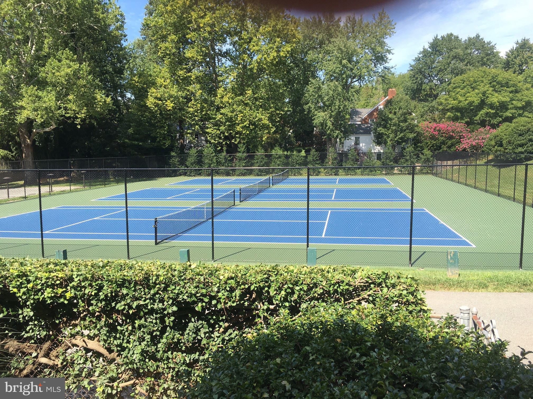 SOMERSET HEIGHTS - Residential