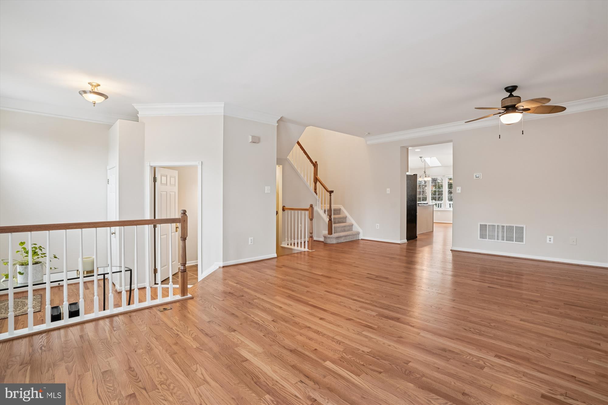 SOUTH RIDING - Residential