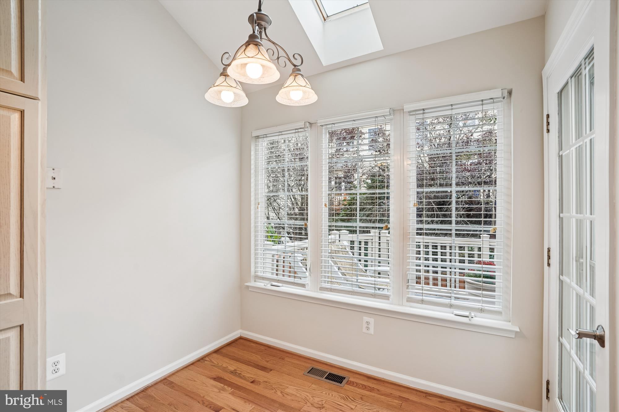 SOUTH RIDING - Residential