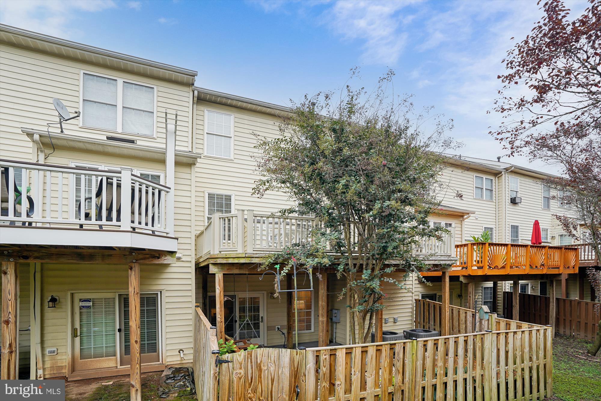 SOUTH RIDING - Residential